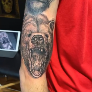 Tattoo oso